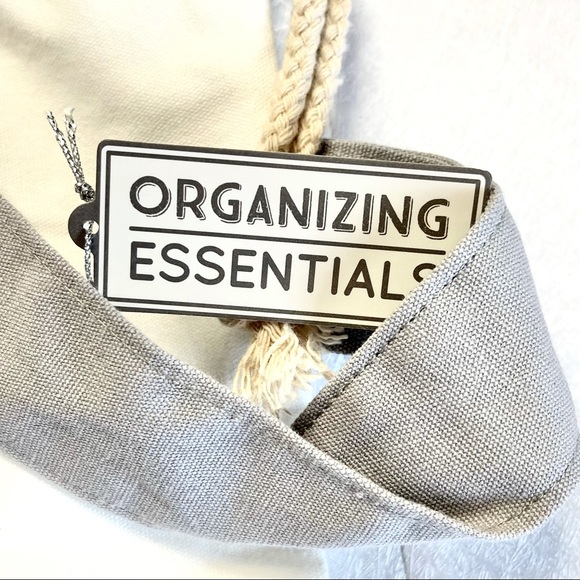 Organizing Essentials Laundry Tote - Picture 8 of 9